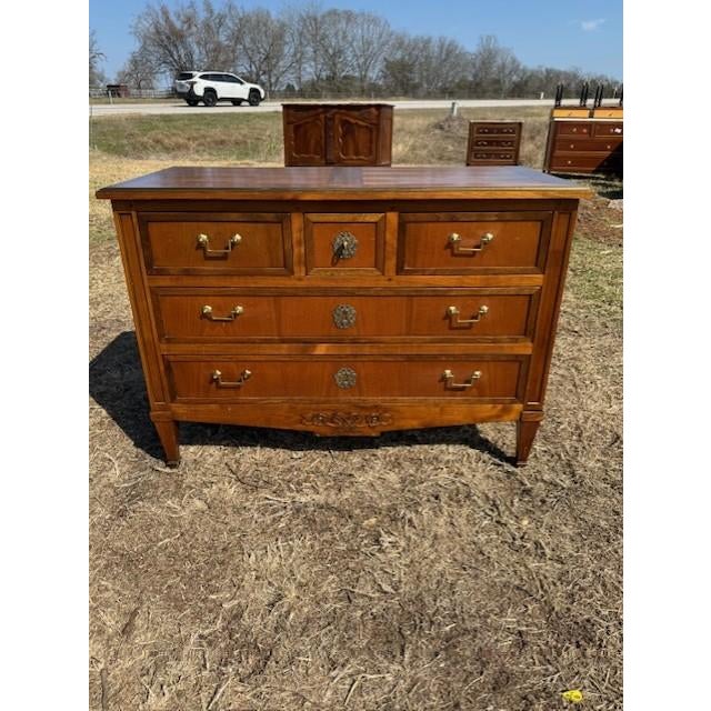 19th Century Louis XVI Walnut Chest of Drawer / Commodes For Sale - Image 11 of 17