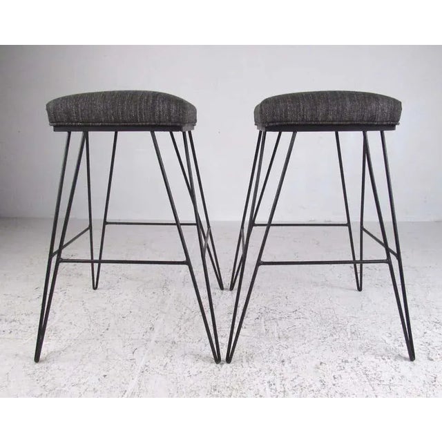 1970s Set of Midcentury Hairpin Barstools For Sale - Image 5 of 13