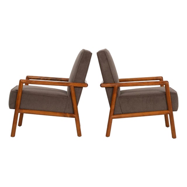 t.h. Robsjohn-Gibbings for Widdicomb Pair of Model 1601 Lounge Chairs, 1955 For Sale