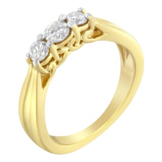 10K Yellow Gold Three-stone Diamond Ring (0.50 cttw, J-K Color, I2-I3 Clarity) - Size 6 For Sale