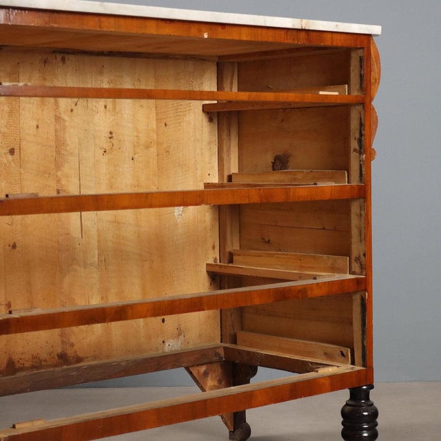Chest of Drawers in Mahogany For Sale - Image 11 of 13