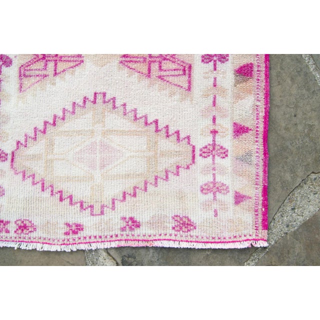 Vintage 1940s Pink Beige Kurdish Geometric Wool Faded Runner - 10’10” X 2’ 7.5” For Sale In Los Angeles - Image 6 of 11