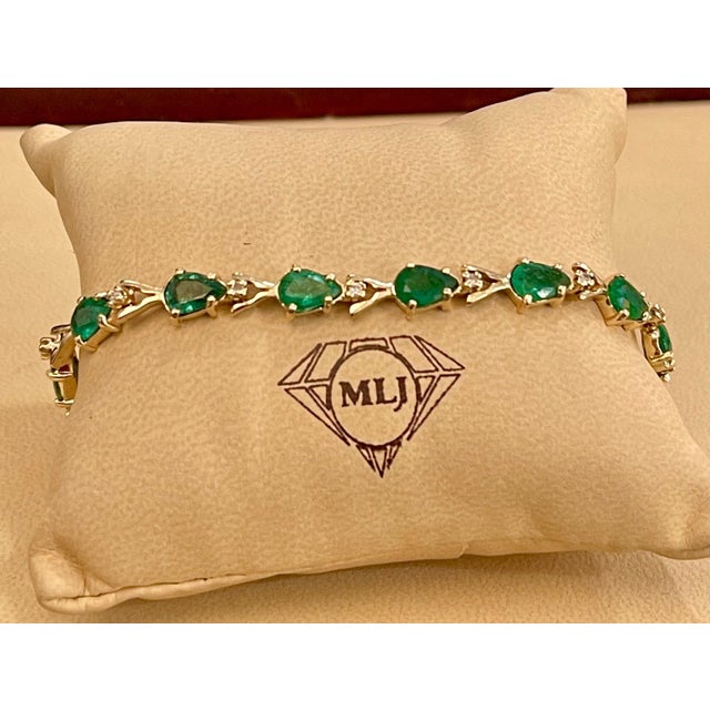 7 Carat Natural Brazil Emerald and Diamond Tennis Bracelet 14 Karat Yellow Gold For Sale - Image 17 of 18