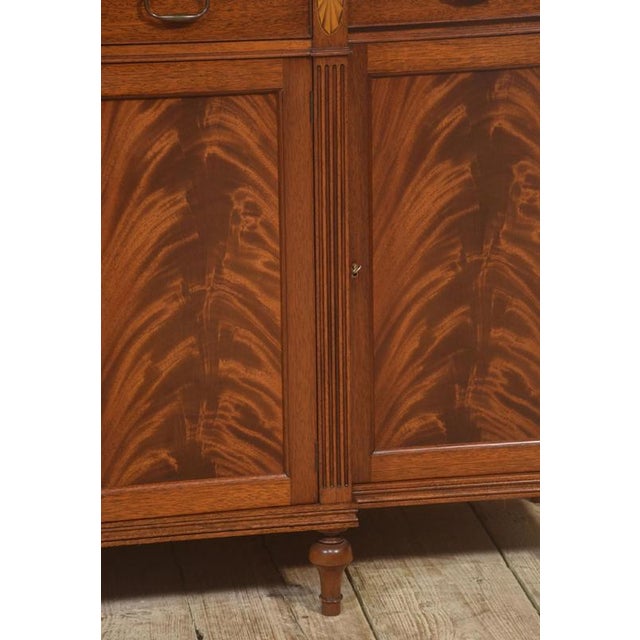 George III Style Sideboard in Mahogany, 1920s For Sale - Image 3 of 16