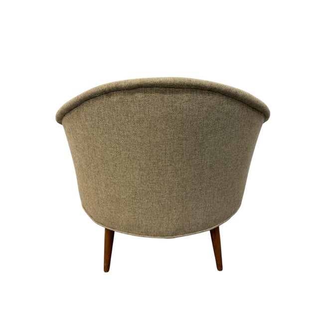 Beige Mid-Century Modern McCobb Style Barrel Arm Chairs - Reupholstered - Set of 2 For Sale - Image 8 of 9