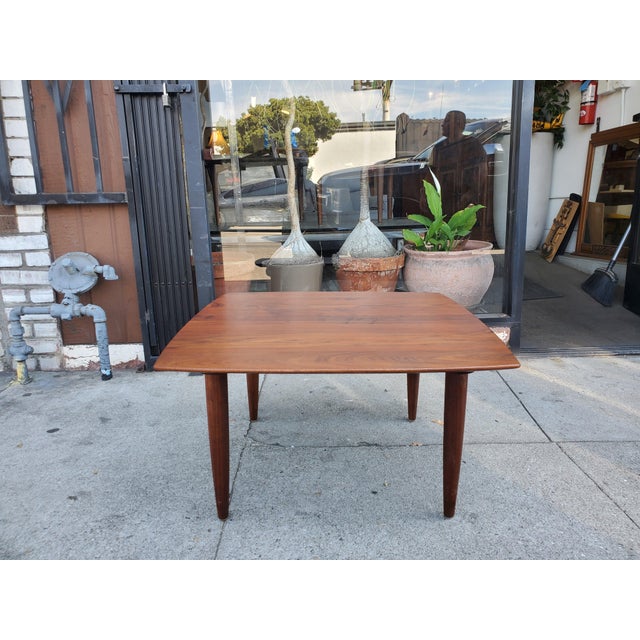 Vintage mid-century solid walnut coffee table made by Ace-Hi furniture. The coffee table is amazing condition, beautiful...