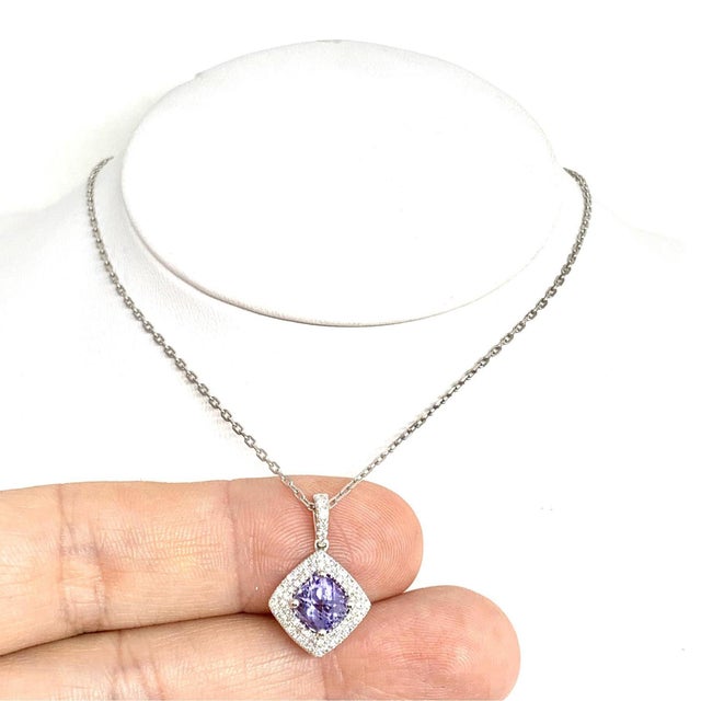 Italian Diamond Sapphire Necklace 2.32 TCW 18k Gold Women Certified For Sale - Image 3 of 10