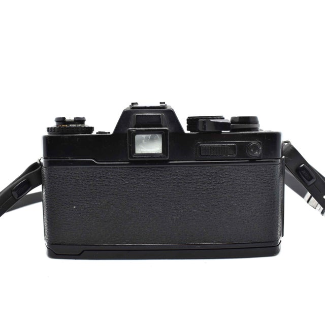 Metal 1970's Yashica Fr 35mm SLR Camera With Yashica ML 50mm Lens For Sale - Image 7 of 9