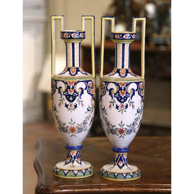 Pair of Mid-Century French Hb Quimper Hand-Painted Faience Vases For Sale - Image 4 of 7