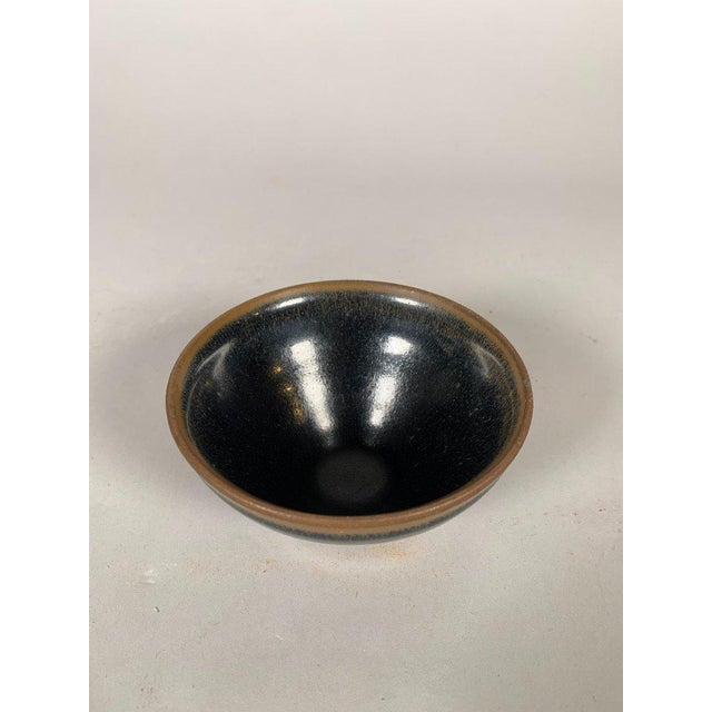 Asian Black glazed stoneware bowl known as Hare's Fur, China, Song Dynasty style (960-1279) For Sale - Image 3 of 12