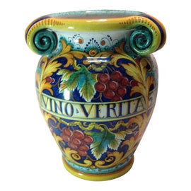 Example of Deruta Organization Accessories