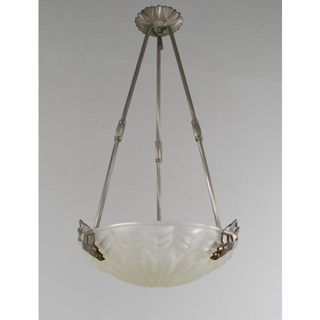 Art Deco Maynadier & Degue French Art Deco 3-Armed Chandelier - 1930s Nickeled Bronze & Frosted Glass For Sale - Image 3 of 18