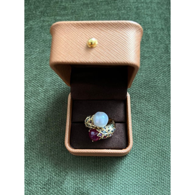 Bochic "Orient" Vintage Black Pearl & Ruby Ring Set In 18K Yellow Gold & Silver For Sale In New York - Image 6 of 18