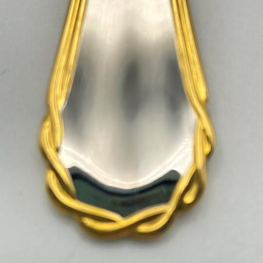 Service for 16! Yamazaki "Tasha" Gold Accent Stainless Luxury Flatware (80-Pieces / 16 Place Settings) Late 20th Century For Sale - Image 4 of 18