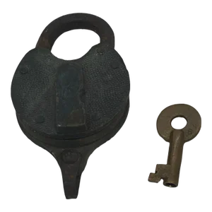Early 20th Century Yale Cast Iron Heart Shaped Switch Lock With Brass Key