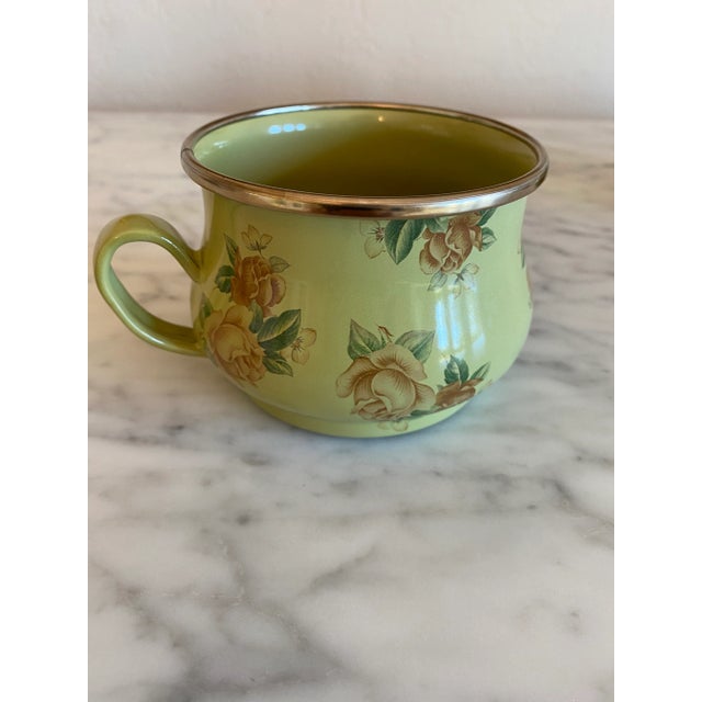 Mackenzie Childs Vintage 1990s MacKenzie-Childs Enamelware Mugs- Set of 4 For Sale - Image 4 of 12