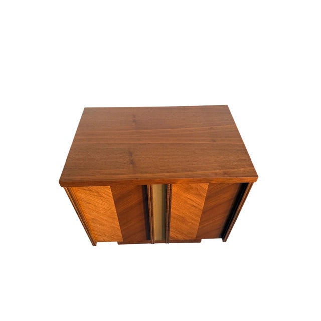 Pair of Mid Century Modern Walnut Nightstands, Canadian Made Two Door Bedside Cabinets For Sale - Image 15 of 16