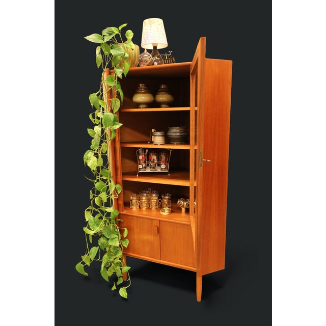 Mid-Century Modern Vintage Danish Corner Cabinet in Teak with Glass Door by Gunni Omann, 1960s For Sale - Image 3 of 9