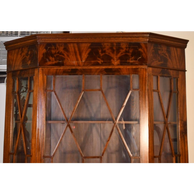 Traditional 1890s American Federal Flame Mahogany Hutch Display Cabinet Bookcase For Sale - Image 3 of 15