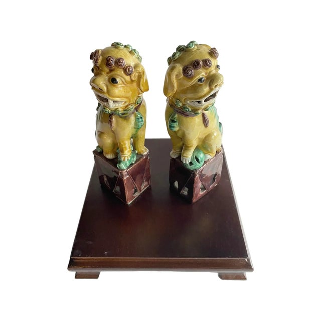 Early 20th Century Antique Chinese Foo Dog / Guardian Lion Mustard and Green Figurines - a Pair For Sale - Image 5 of 12