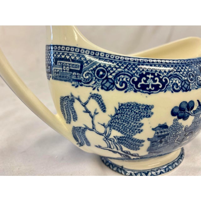 Blue Vintage Wedgwood Blue Willow Gravy / Sauce Boat From England - Circa 1950 For Sale - Image 8 of 12