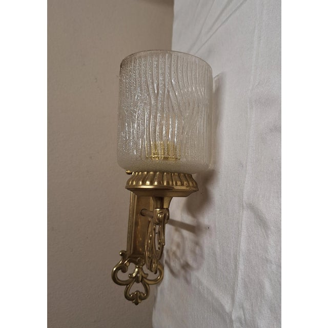 1970s Vintage Wall Lamp with a Brass and Bronze Frame and a Fluted Glass Shade, 1970s For Sale - Image 5 of 6