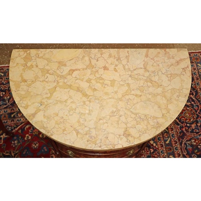 Brown Pair of Early 20th Century Marble Top Louis XV French Style Commode Nightstands For Sale - Image 8 of 15