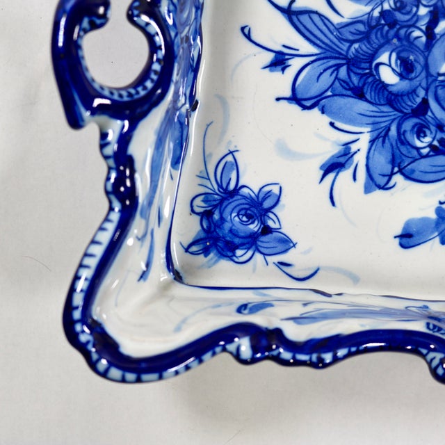 Mid 20th Century Vestal Alcobaca Portugal Blue and White Floral Handled Ceramic Serving Tray For Sale In Cincinnati - Image 6 of 16