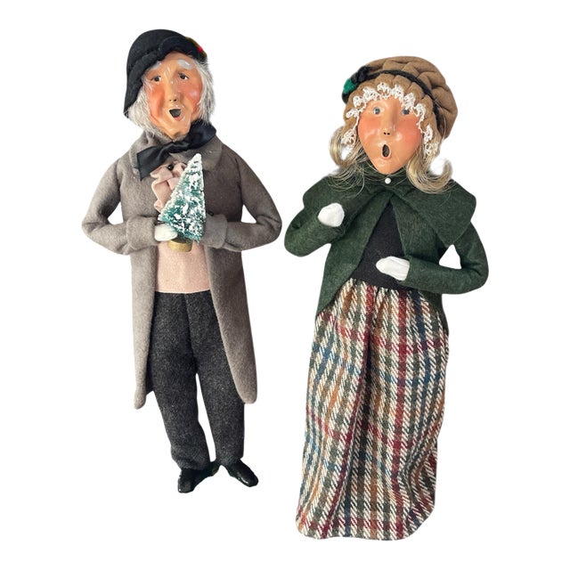 Vintage Byer Choice “The Carolers” 1991 a Pair For Sale