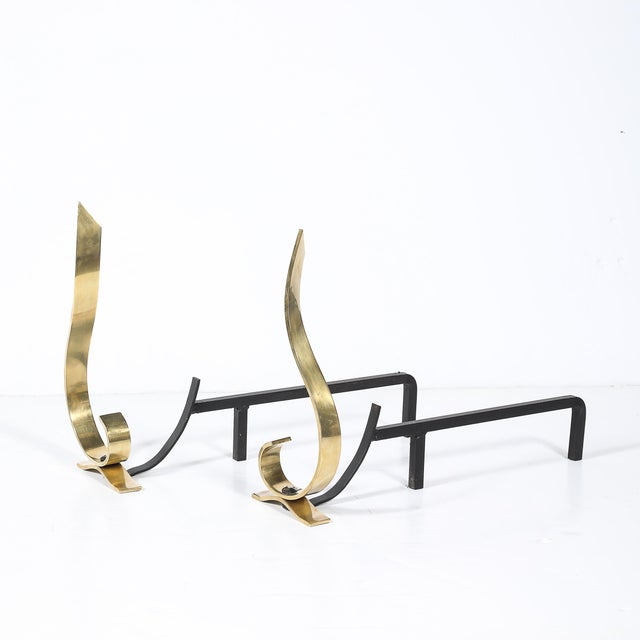 Pair of Mid-Century Curvilinear Polished Brass Andirons With Gunmetal Fittings For Sale In New York - Image 6 of 11