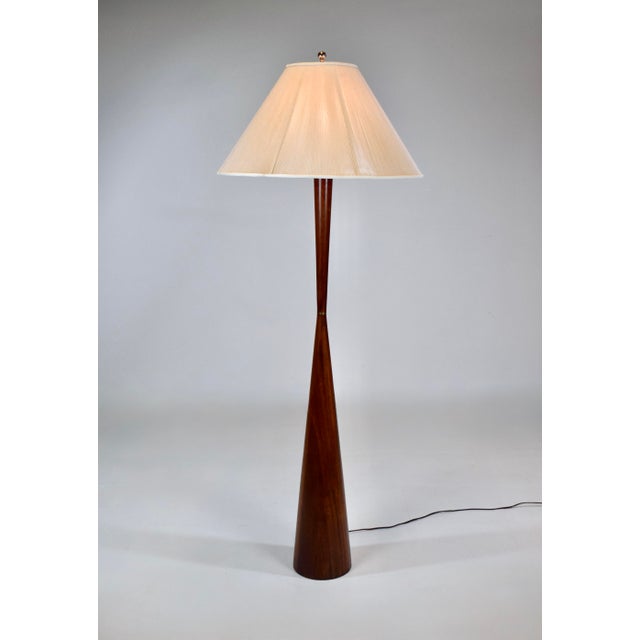 1960s Mid-Century Modern Raymond Pfennig Wood Turned Floor Lamp for Zina Lamp Co. For Sale - Image 9 of 9