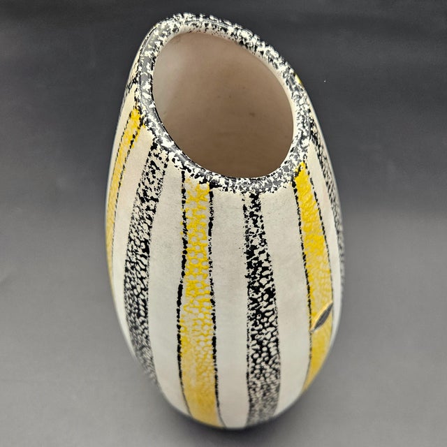 1950s ly Shaped Ceramic Vase from Ü-Keramik, 1950s For Sale - Image 5 of 8
