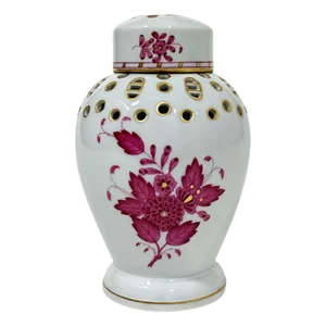 Chinese Bouquet Potpourri Lidded Vase in Porcelain, 1920
