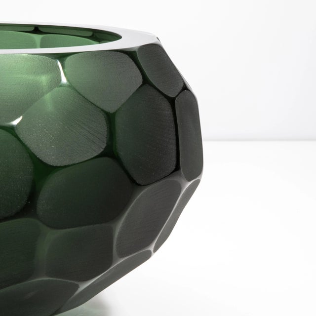 Glass Hand Blown Murano Bowl Battuto in Emerald Green Small For Sale - Image 7 of 8