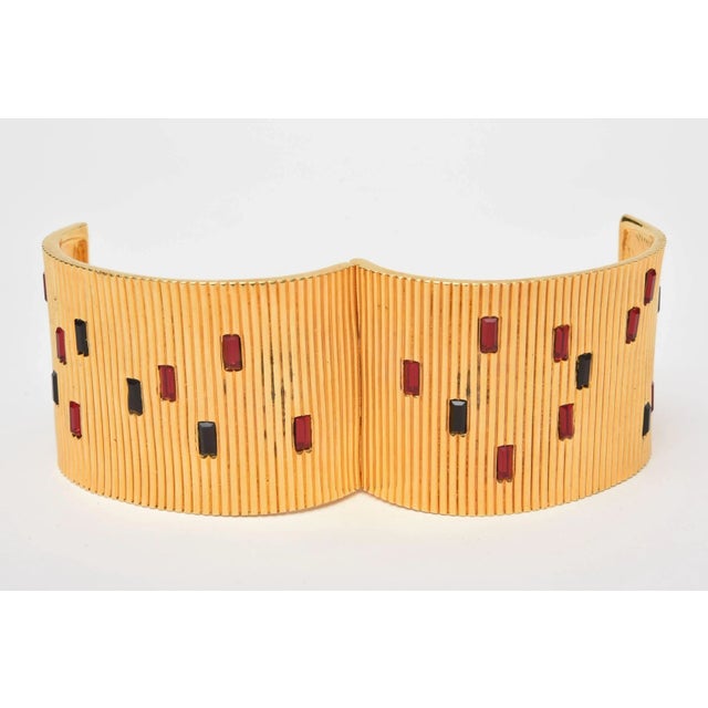 Gold Vintage Paloma Picasso Glass and Ribbed Gold Filled Metal Cuff Bracelet 80's For Sale - Image 8 of 8