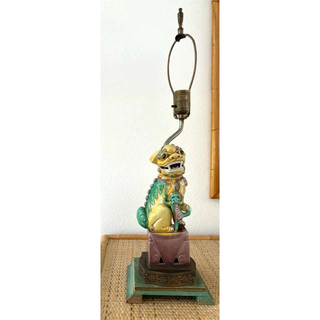 Vintage Foo Dog Lamp With Pleated Shade For Sale - Image 4 of 9