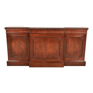 Baker Furniture Historic Charleston Georgian Flame Mahogany Breakfront Sideboard or Bar Cabinet For Sale