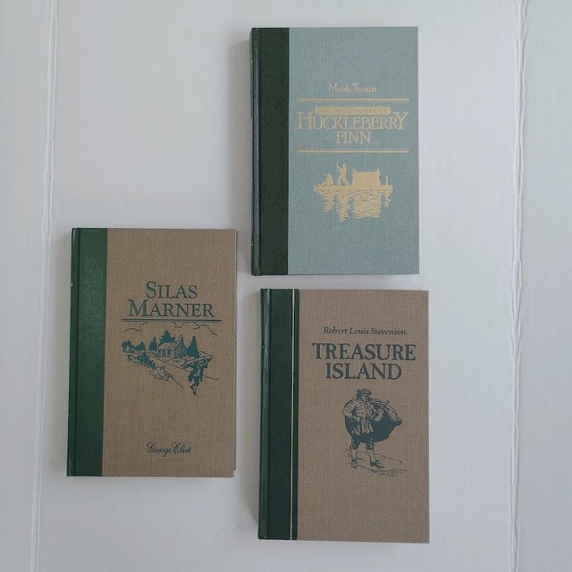 Traditional 1980s Reader's Digest the World's Best Reading Gift Set, Mark Twain, Stevenson, George Eliot - Set of 3 For Sale - Image 3 of 6