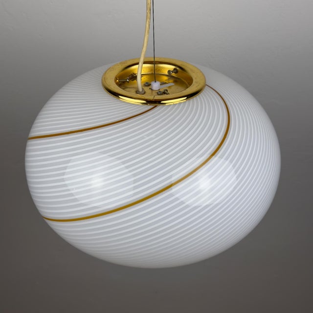 Classic Swirl Murano Pendant Lamp with Vetri Murano, Italy, 1970s For Sale - Image 17 of 17
