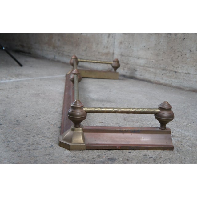 Mid 20th Century Decorative Crafts Inc Victorian Revival Brass Fireplace Fender Hearth Rope Twist For Sale - Image 4 of 10