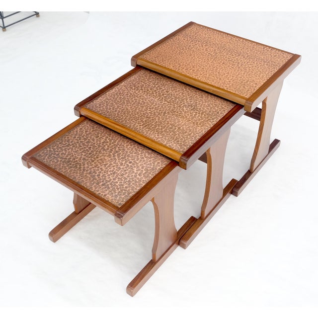 Hammered Copper Top & Teak Set of 3 Nesting Side End Tales Stands Danish MINT For Sale - Image 10 of 16