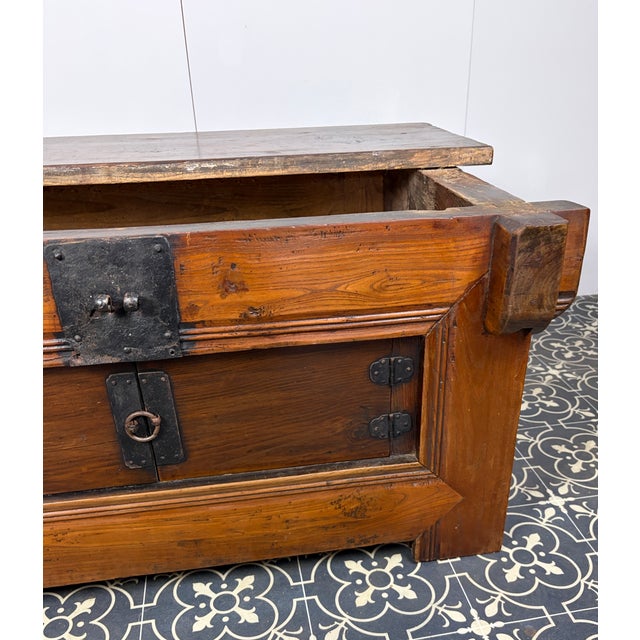 19th Century Korean Ssal-Duiji Rice Chest, 1890s For Sale - Image 4 of 18