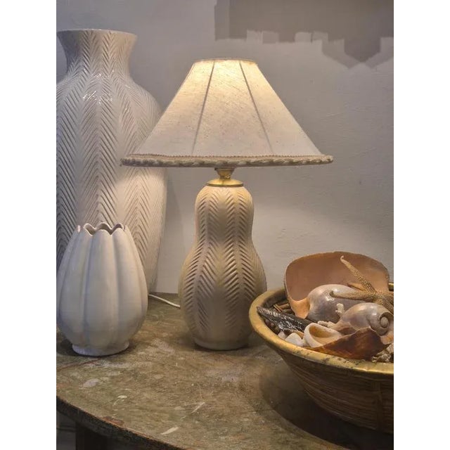 Swedish Modern Table Lamp with Ceramic Base attributed to Anna-Lisa Thomson fir Upsala Ekeby, 1950s For Sale - Image 10 of 14