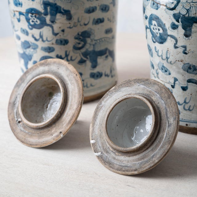Chinese Pair of Chinese Blue and White Glazed Jars With Foo Dog Lid Finials For Sale - Image 3 of 14