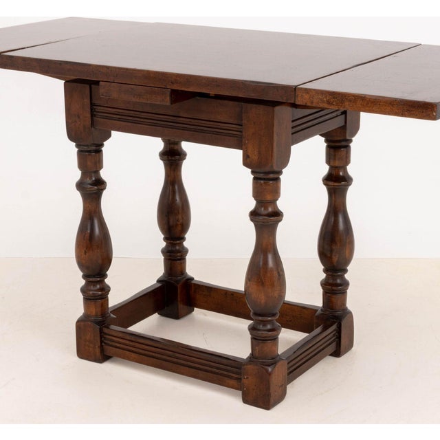 Victorian Oak Drawleaf Table, 19th Century For Sale In New York - Image 6 of 8