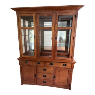 Broyhill Mission Style Arts & Crafts Lighted China Cabinet Buffet For Sale