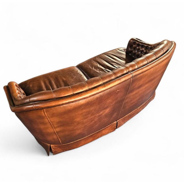 Brown Small Chesterfield 2-Seater Sofa in Brown Leather For Sale - Image 8 of 11