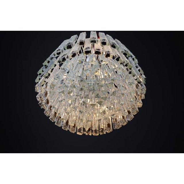 Gold Large Mid-Century Modern Murano Glass Chandelier, Italy, 1960s For Sale - Image 8 of 15