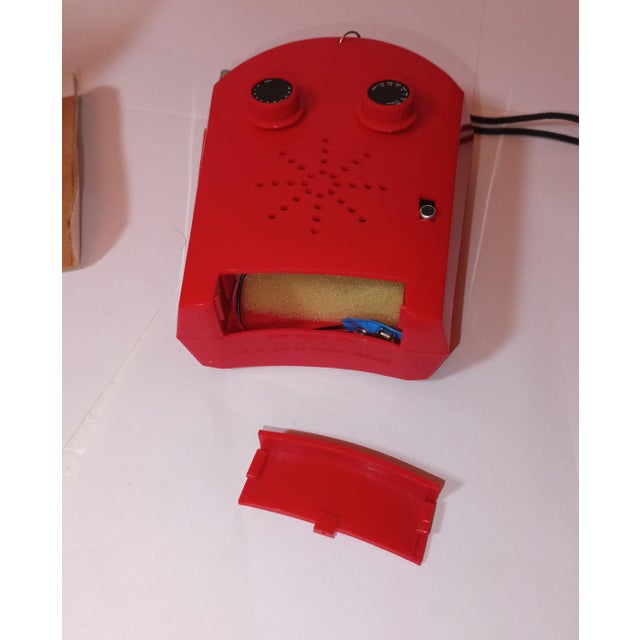 Pop Art Vintage McDonald's Radio For Sale - Image 3 of 5