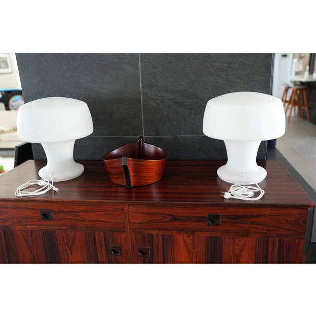 Mid-Century Modern 1960s Laurel Mushroom Mid-Century Modern Lamps - a Pair For Sale - Image 3 of 14